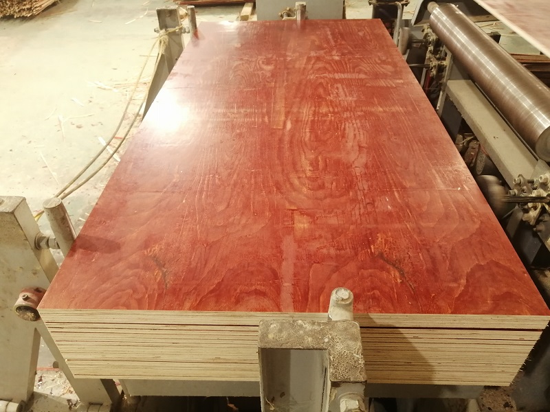 在廣西建筑模板廠家購(gòu)買(mǎi)模板有那些優(yōu)勢(shì)？